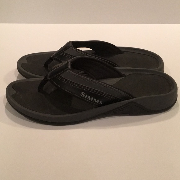 simms flip flops